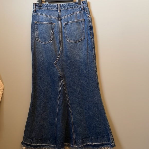 Zara long Jean skirt. EUC - Picture 6 of 9